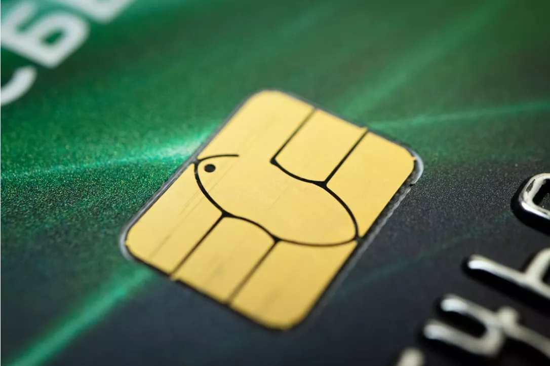 como funcionan las tarjetas de débito